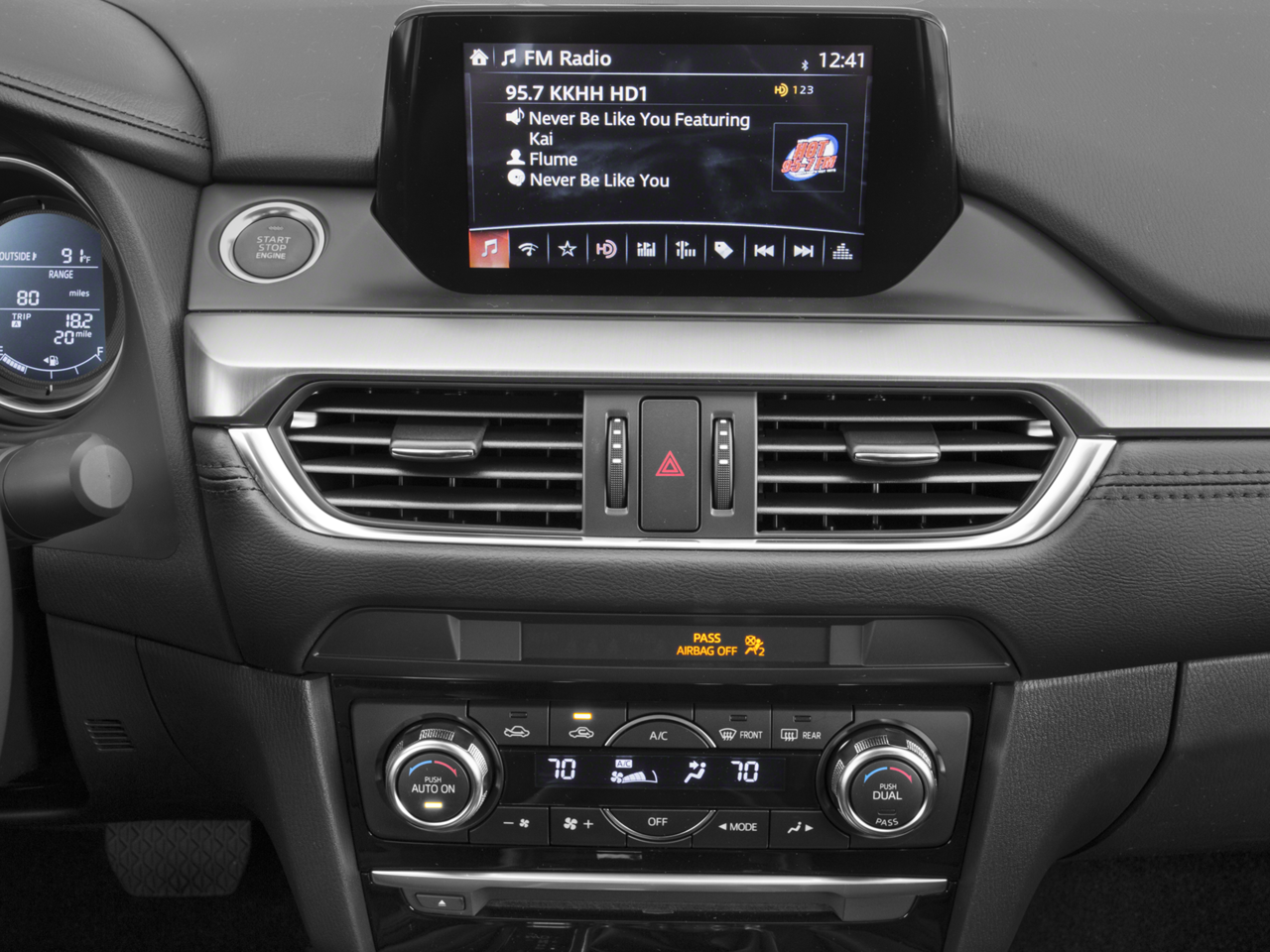 2016 Mazda Mazda6 Touring photo 4