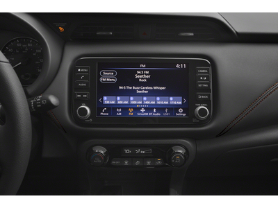 2022 Nissan Kicks SR