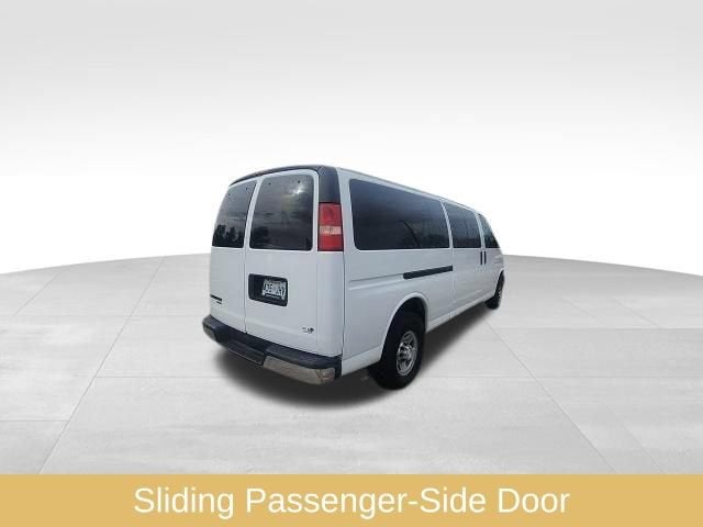 2016 Chevrolet Express Passenger 3500 LT
