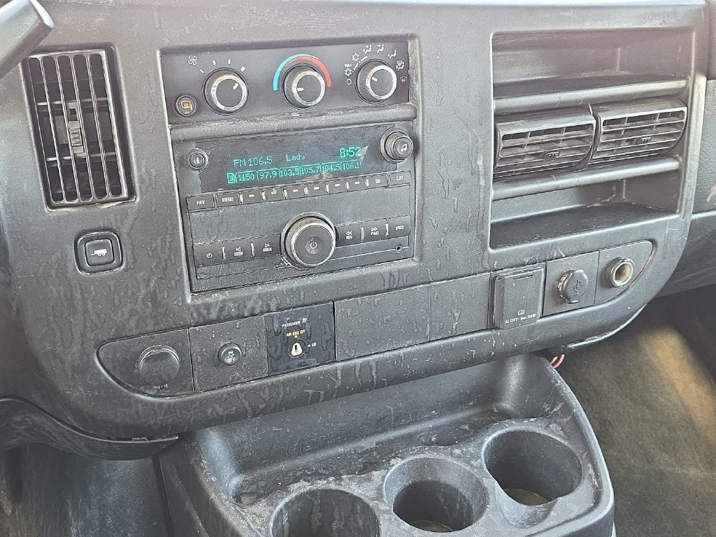2017 Chevrolet Express Passenger 3500 LT