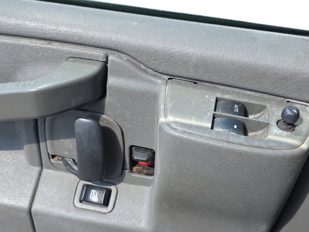 2017 Chevrolet Express Passenger 3500 LT