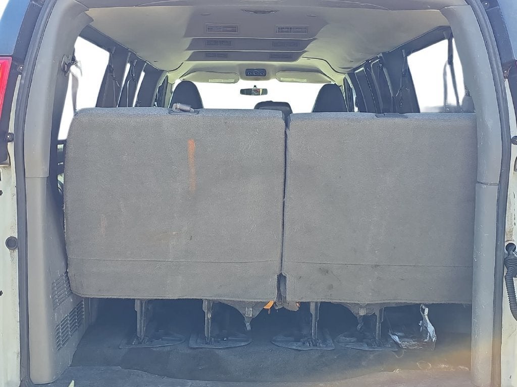 2017 Chevrolet Express Passenger 3500 LT
