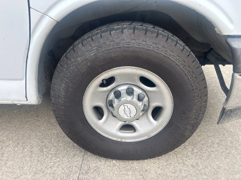 2017 Chevrolet Express Passenger 3500 LT