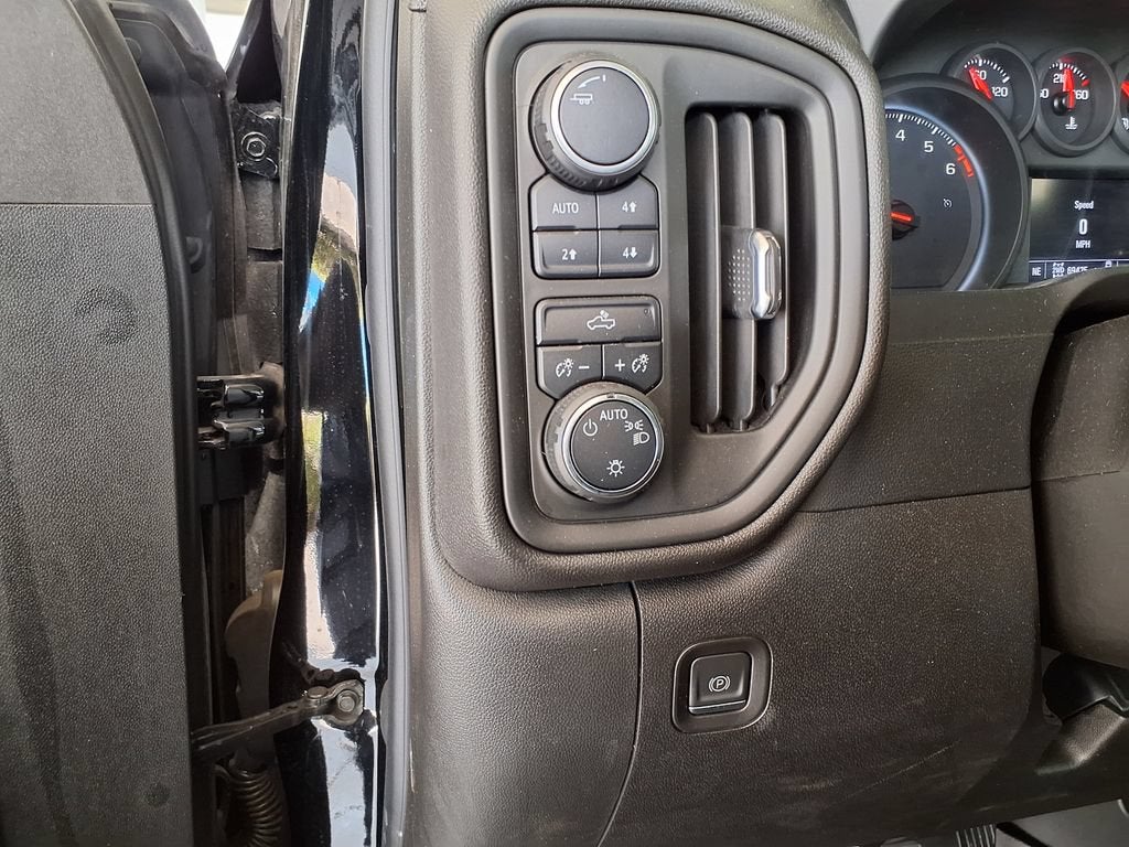 2022 Chevrolet Silverado 1500 LTD Custom Trail Boss