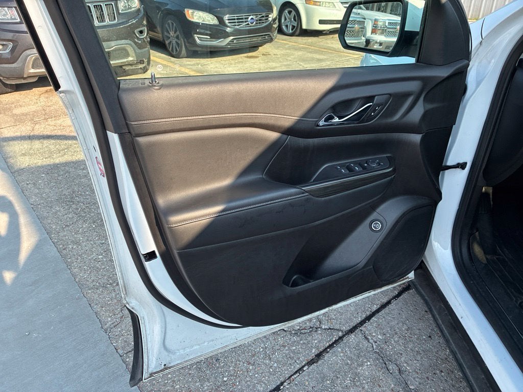 2020 GMC Acadia SLT