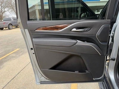 2024 Cadillac Escalade ESV Luxury