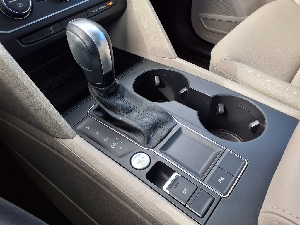 2021 Volkswagen Atlas 3.6L V6 SE w/Technology R-Line