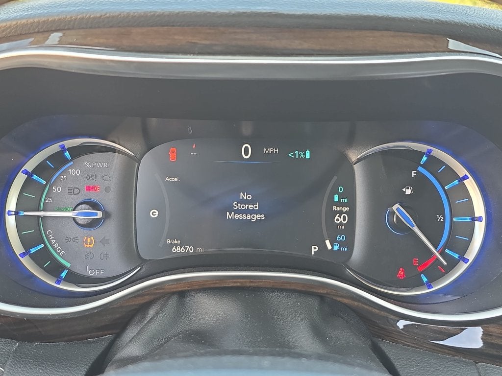 2023 Chrysler Pacifica Hybrid Limited