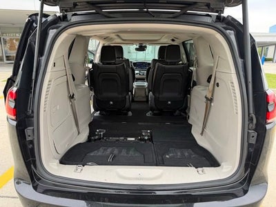 2023 Chrysler Pacifica Hybrid Limited