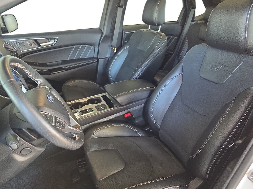 2024 Ford Edge ST