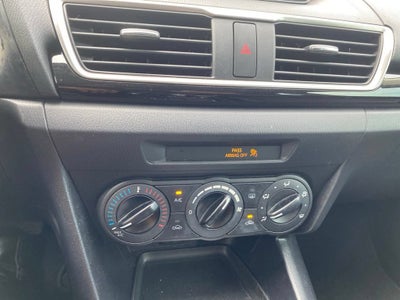 2015 Mazda Mazda3 i Sport