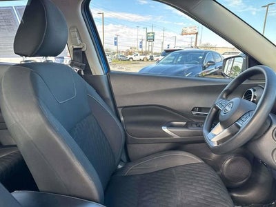 2022 Nissan Kicks SV