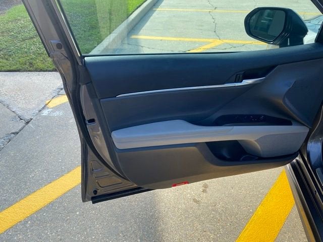 2024 Toyota Camry Hybrid SE