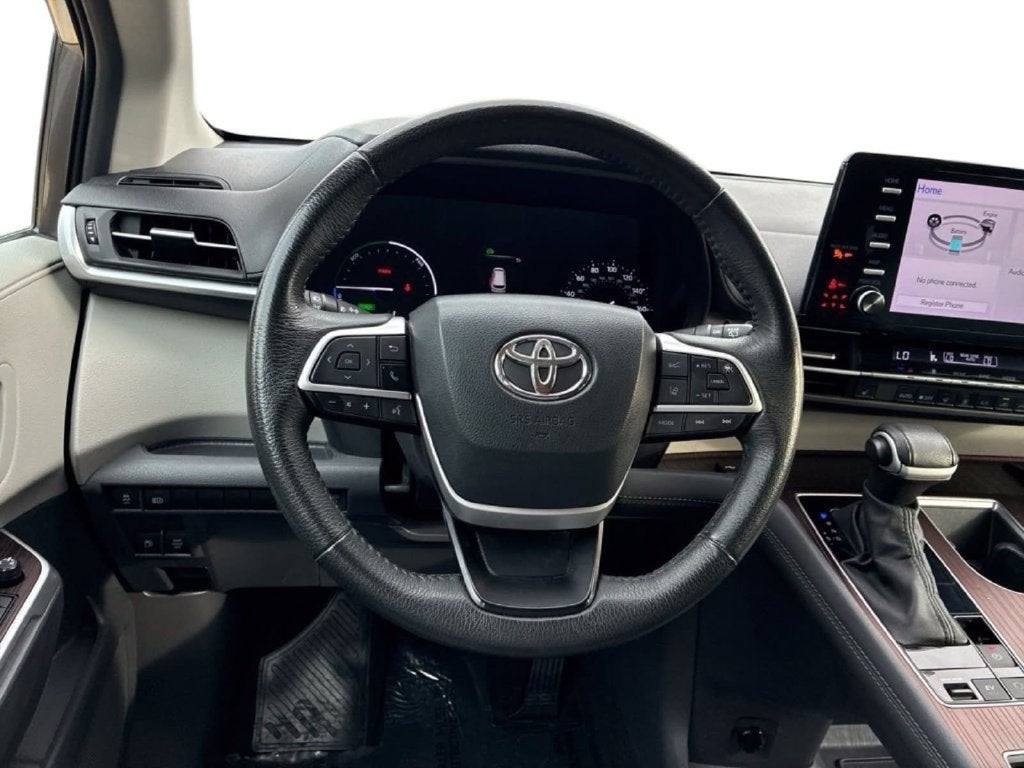 2024 Toyota Sienna XLE