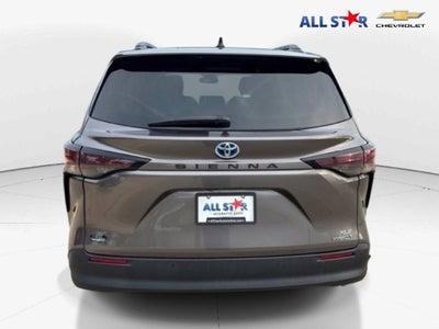 2024 Toyota Sienna XLE
