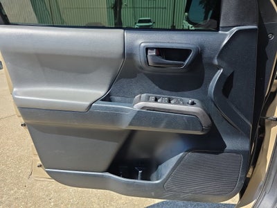 2016 Toyota Tacoma SR5