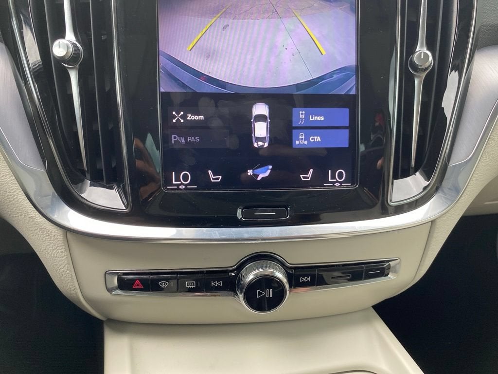 2020 Volvo S60 Momentum