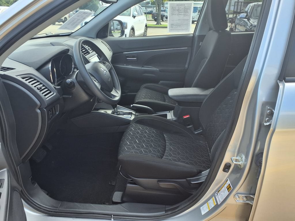 2024 Mitsubishi Outlander Sport S