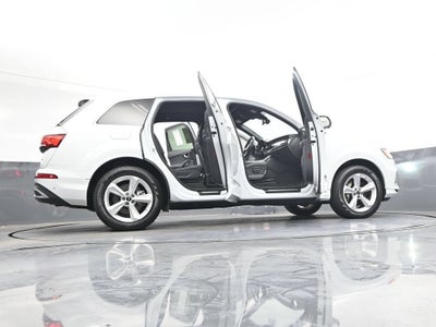 2023 Audi Q7 Premium
