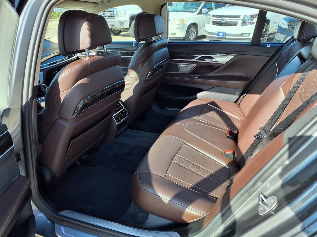 2018 BMW 7 Series 740i