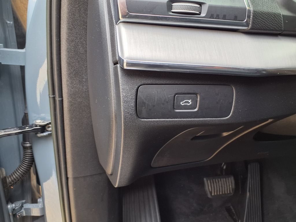 2023 Volvo XC90 Core