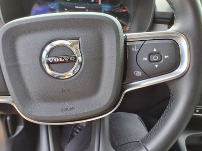 2025 Volvo XC40 Plus Bright Theme