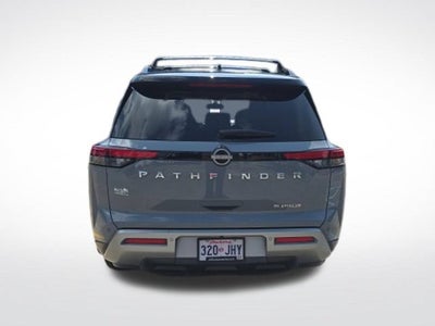 2022 Nissan Pathfinder Platinum