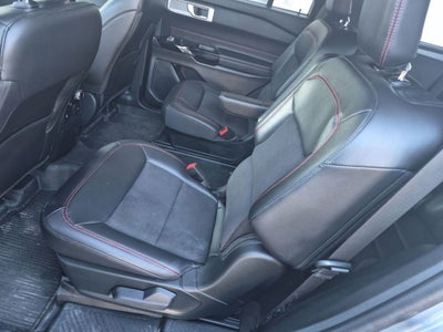 2024 Ford Explorer ST-Line