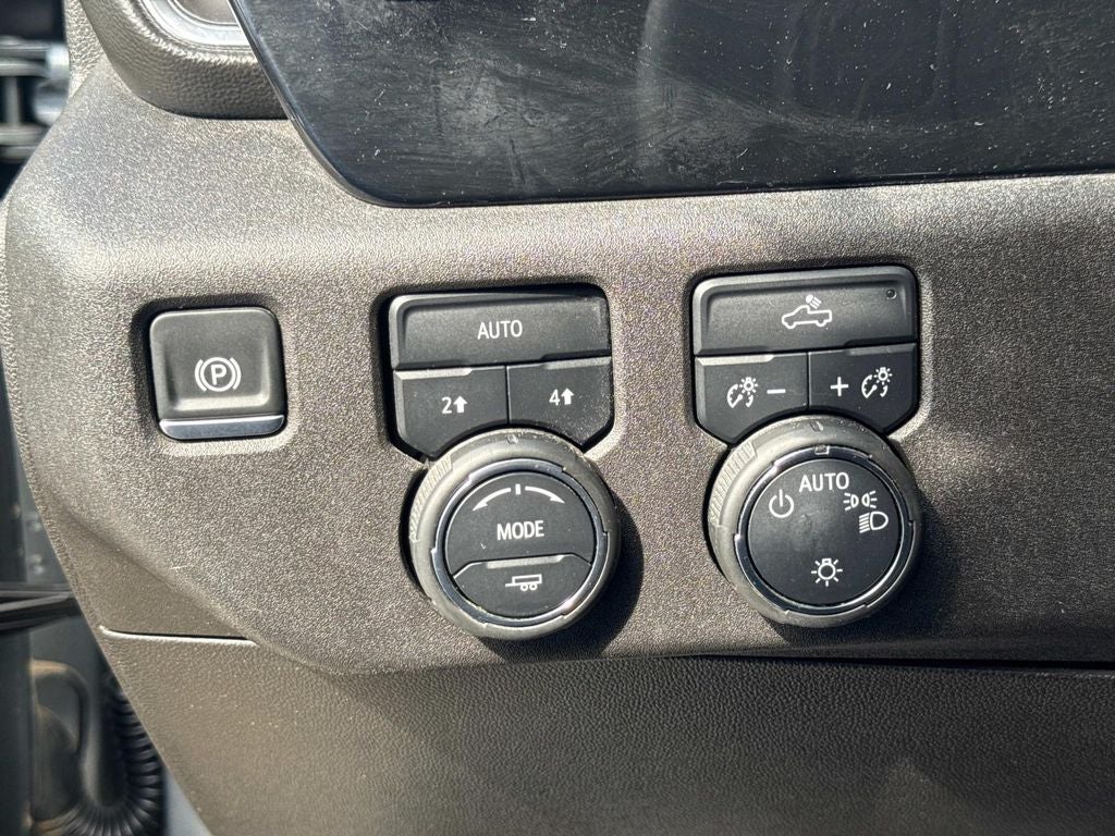 2025 Chevrolet Silverado 1500 LT LT1