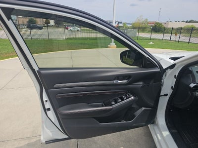 2023 Nissan Altima 2.0 SR