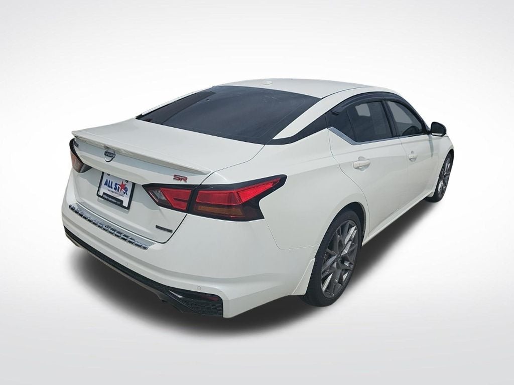2023 Nissan Altima 2.0 SR