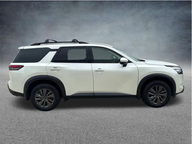 2023 Nissan Pathfinder SV