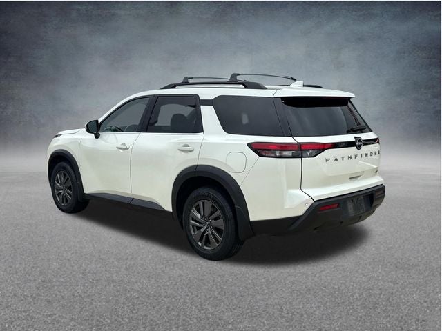 2023 Nissan Pathfinder SV