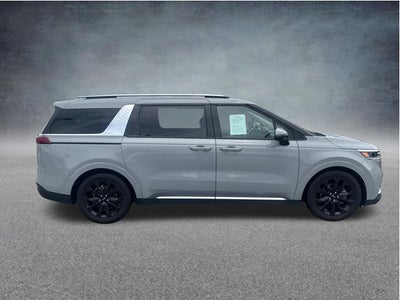2022 Kia Carnival SX