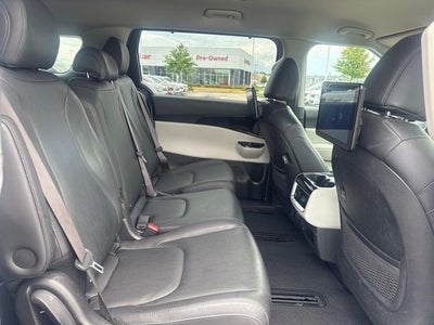 2022 Kia Carnival SX