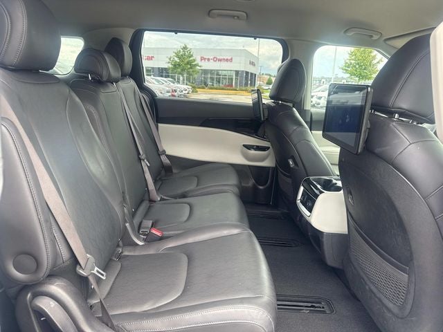 2022 Kia Carnival SX