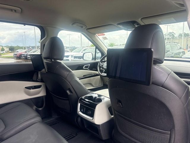 2022 Kia Carnival SX