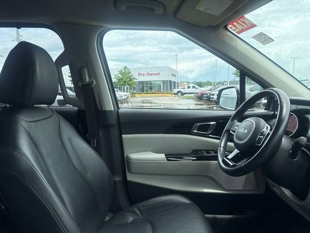 2022 Kia Carnival SX