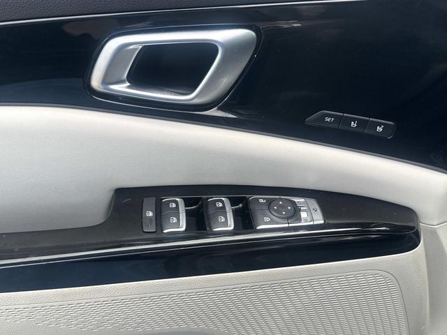 2022 Kia Carnival SX