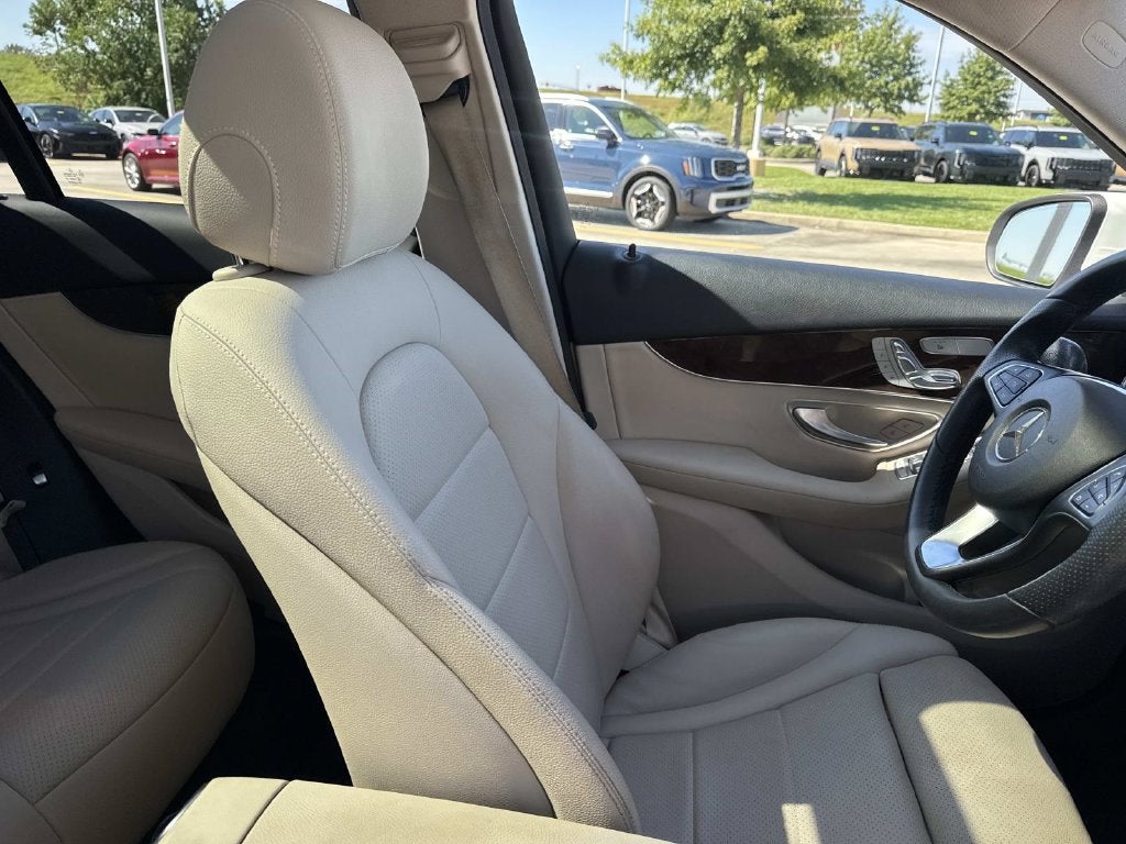 2017 Mercedes-Benz GLC GLC 300