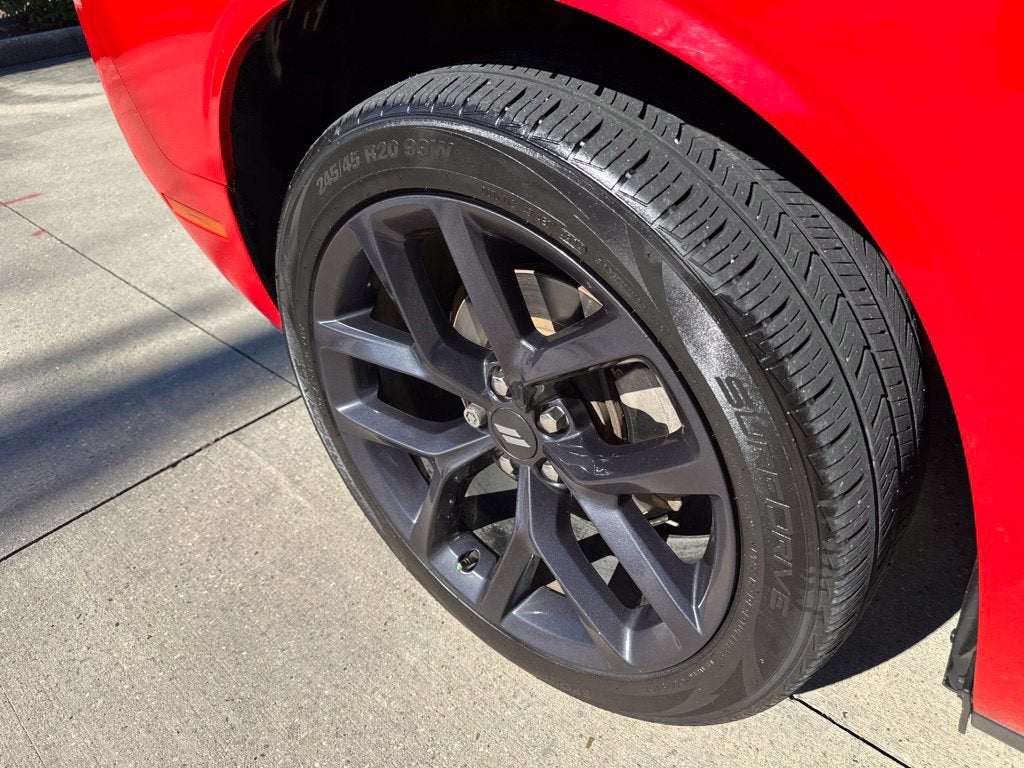 2021 Dodge Challenger SXT