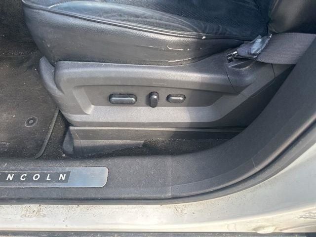 2013 Lincoln MKX Base