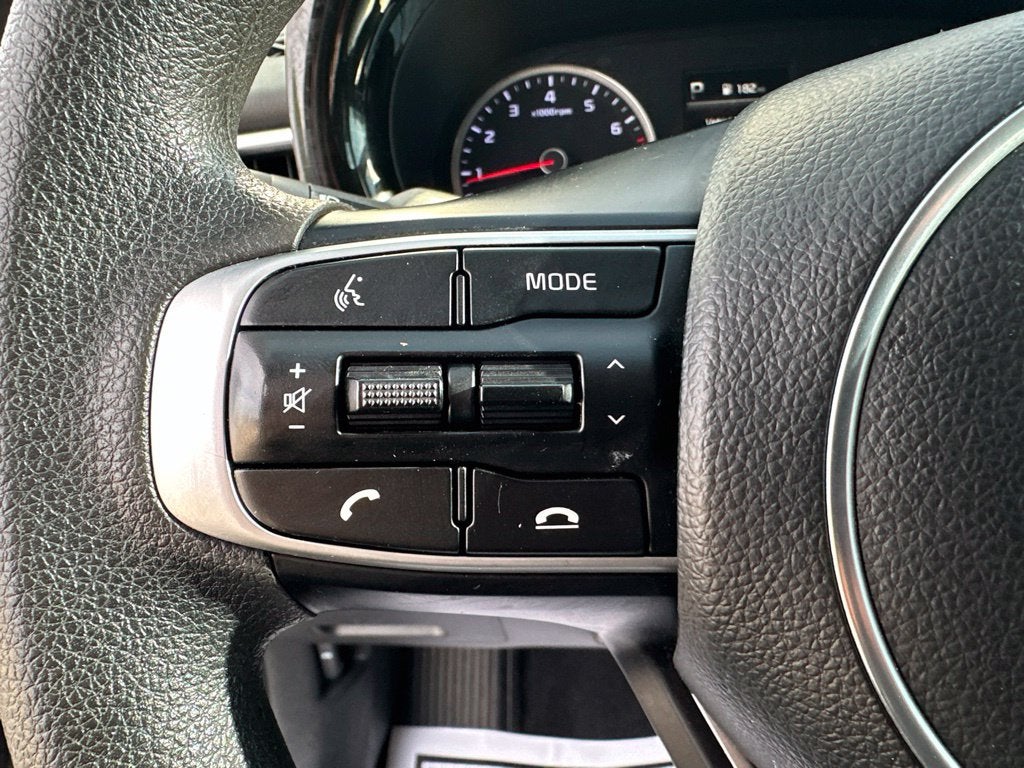 2022 Kia K5 LXS