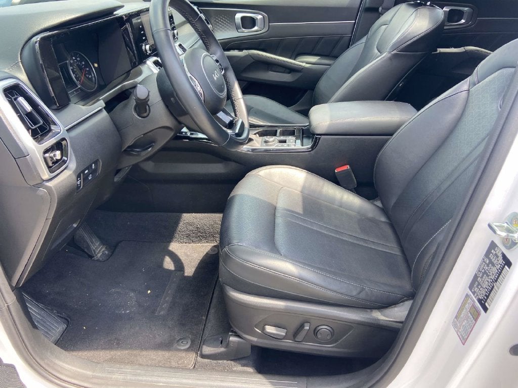 2022 Kia Sorento SX