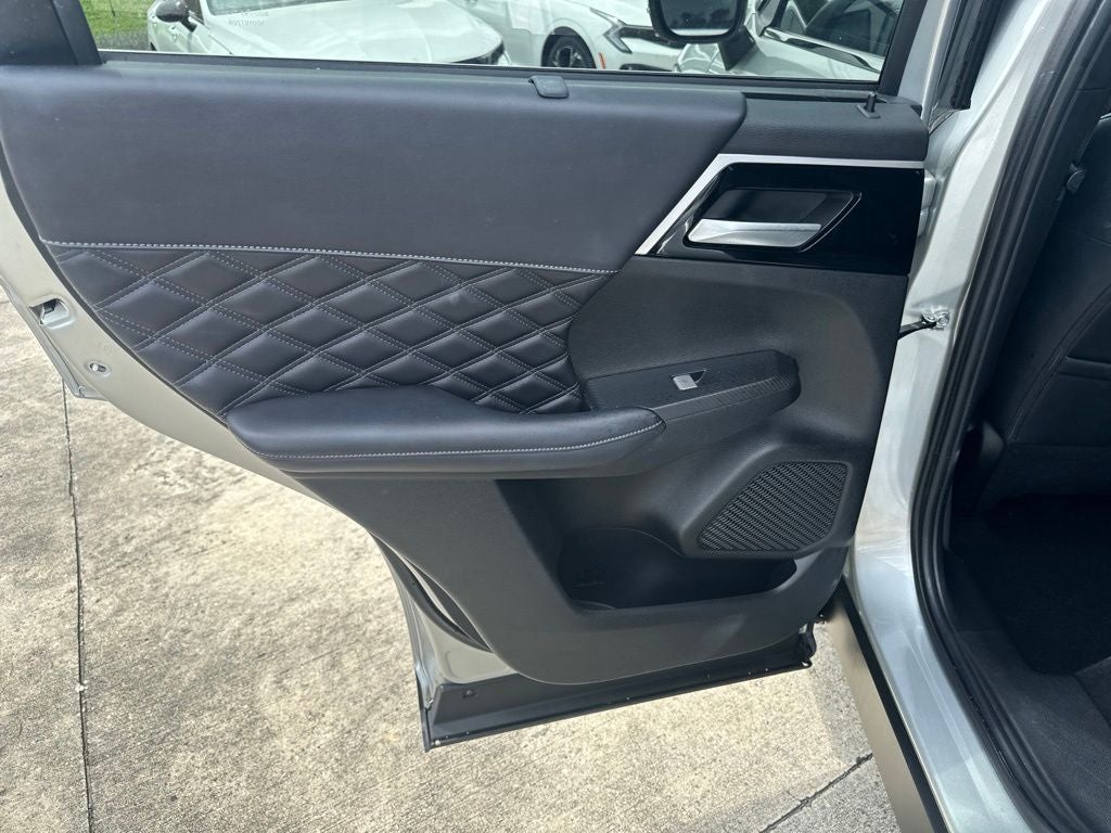 2024 Mitsubishi Outlander SEL