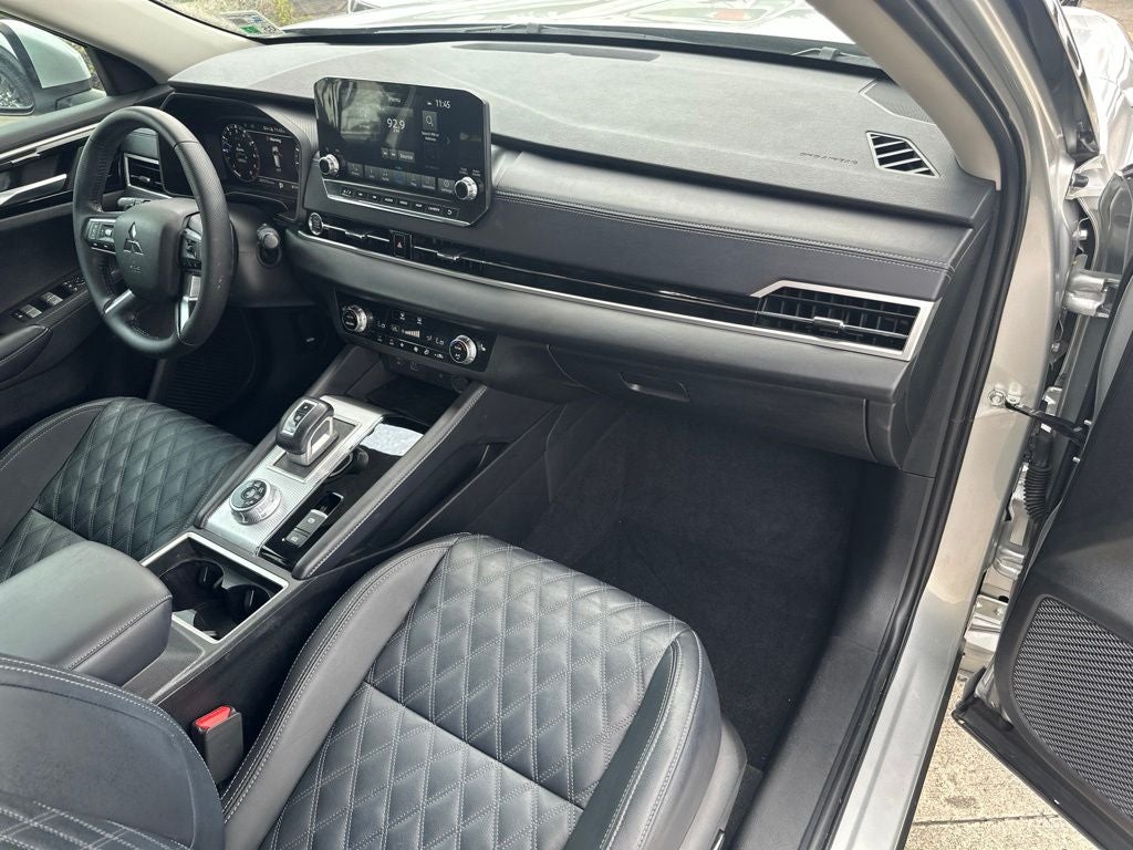 2024 Mitsubishi Outlander SEL