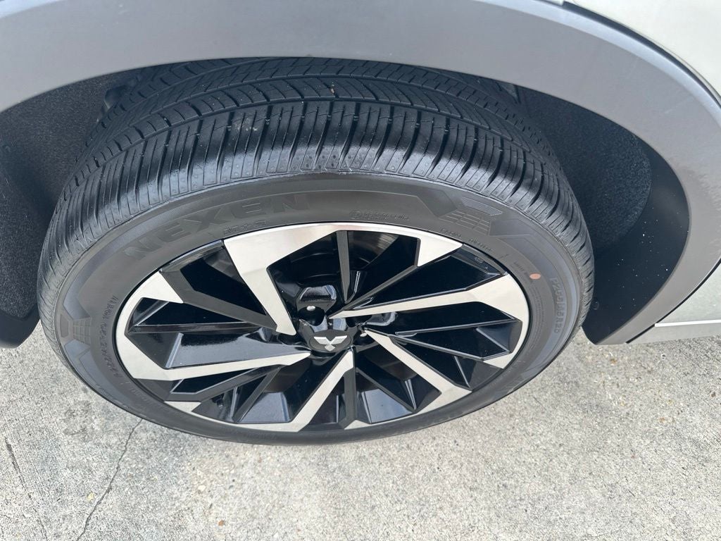 2024 Mitsubishi Outlander SEL