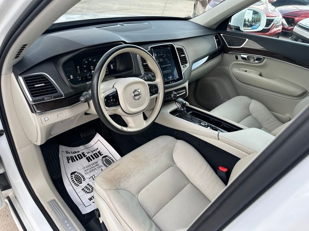 2019 Volvo XC90 T5 Momentum