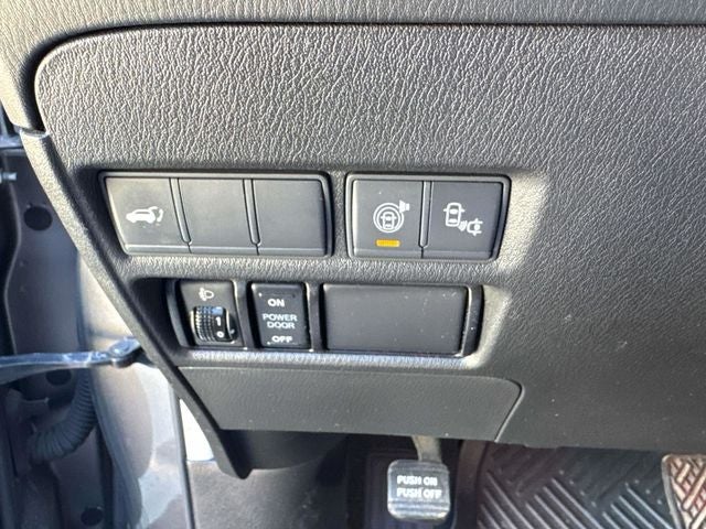 2017 Nissan Armada SL