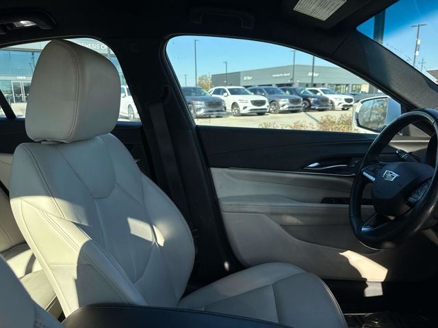 2022 Cadillac CT4 Luxury